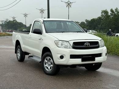 Toyota Hilux in Johor Bahru, JHR
