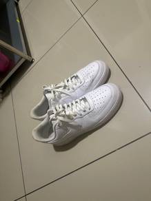 kasut nike air warna putih