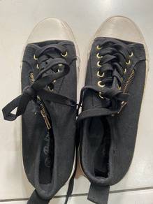 Fashion shoes