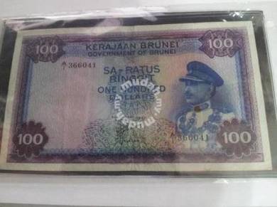 Brunei First Series 100 Dollars 1967  A1