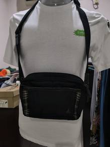 Bean Pole Sling Bag 