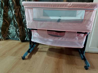 baby cot