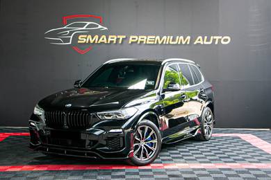 BMW X5 xDRIVE45e M SPORT in Cheras, SGR