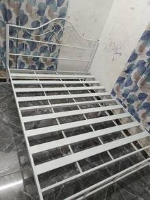 Bed Frame Katil Besi Queen