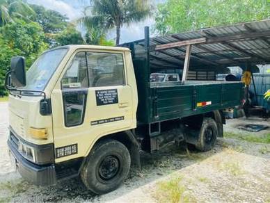 Daihatsu Delta DV/57 tipper
