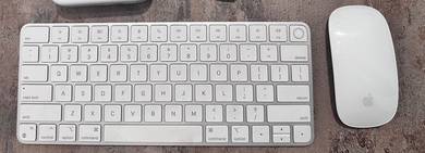 Magic Keyboard with touch ID, FOC magic mouse!!