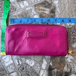 fuschia pink leather wallet by Marc by Marc Jacobs