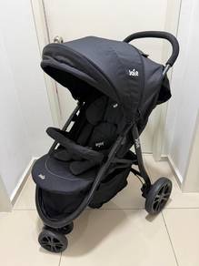 Joie 3 Wheels Stroller