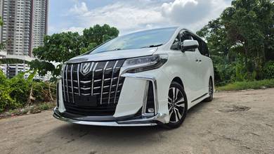 Toyota Alphard 2.5 SC in Salak Selatan, KUL