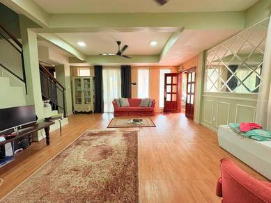 Semi-Detached House For Sale in Puncak Alam,SGR