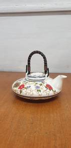 Teko Lama Vintage Teapot 