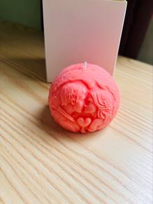 Romantic Couple Embossed Candle - Handmade