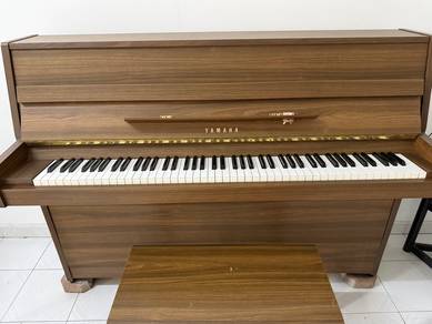 Yamaha piano