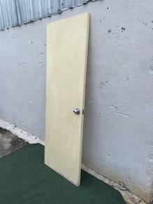 YD46A Pintu Papan 70 x 206  cm Playwood Panel Door