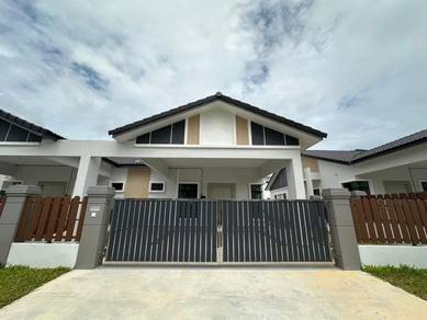Semi-Detached House For Sale in Jasin,MLK