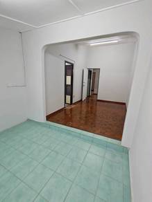 2-storey Terraced House For Sale in Seri Kembangan,SGR