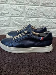 Uk7 S.T. Dupont Navy Leather Sneakers