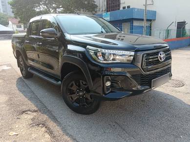 Toyota Hilux BLACK EDITION in Ampang Hilir, KUL