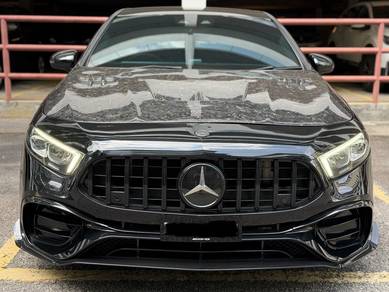 Mercedes Benz A180 180 AMG (CBU) in Desa Petaling, KUL
