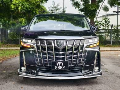 Toyota Alphard 2.5 SC in Puchong, KUL