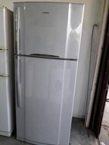 Toshiba Freezer Refrigerator Fridge 2 Pintu Freeze
