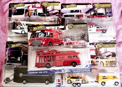 Hot Wheels HOTWHEELS Team Transport FERRARI Lot 