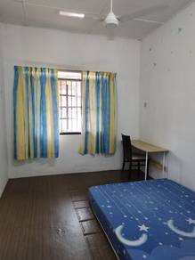 Room in Sitiawan, PRK