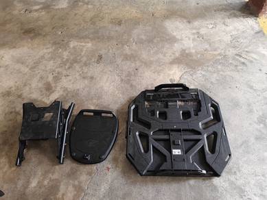 monorack lipat lc v8 & cargo plate Givi 