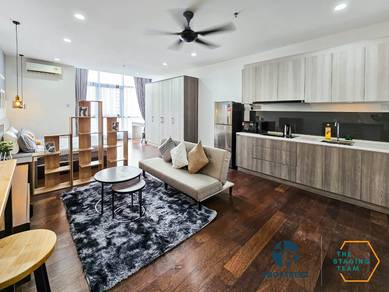 Condominium For Rent in Queensville