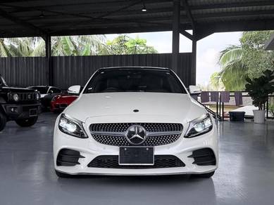 Mercedes Benz C200 AMG 200 AMG LINE in Johor Bahru, JHR