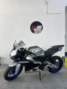 Yamaha R15