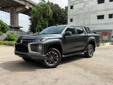 Mitsubishi Triton VGT PREMIUM in Bandar Puteri Puchong, SGR