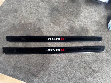 No 14-7-1 Nissan Juke Nismo RS Front Door Step Jpn