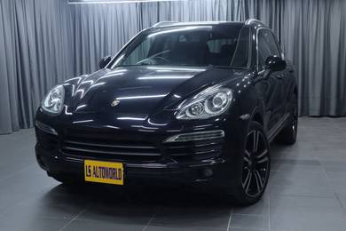 Porsche Cayenne in Kota Damansara, SGR