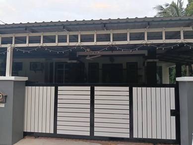 pintu pagar 