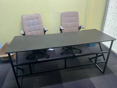 Meja dan kerusi untuk dijual