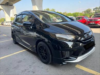 Honda Jazz E in Seri Kembangan, SGR