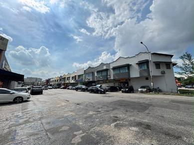 Shop lot For Sale in Seri Kembangan,SGR