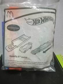 McD Hotwheels Car Play Set Gazella R Jump