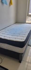 bed frame and mattress 
