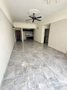 Condominium For Sale in Teratai Mewah Condominium