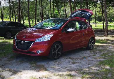Peugeot 208 VTi ALLURE in Johor Bahru, JHR