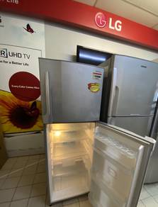TOSHIBA 300L Refrigerator GR-R30 Oc2n1 - terpakai