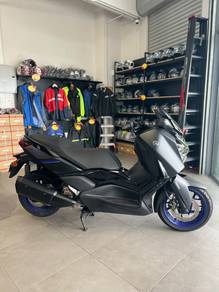 Yamaha XMAX