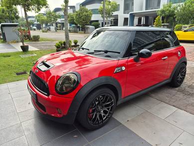 Mini Cooper S S in Bangsar South, KUL