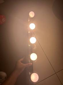 second hand wall lamp