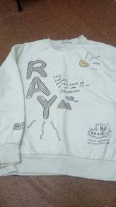 sweatshirt 
