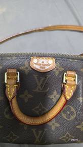 sling bag