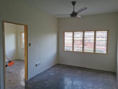 Flat For Rent in Taman Daya Shop Apartment