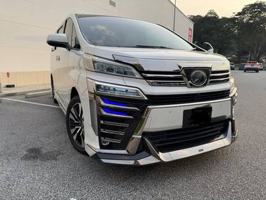 Toyota Vellfire ZG in Damansara, KUL